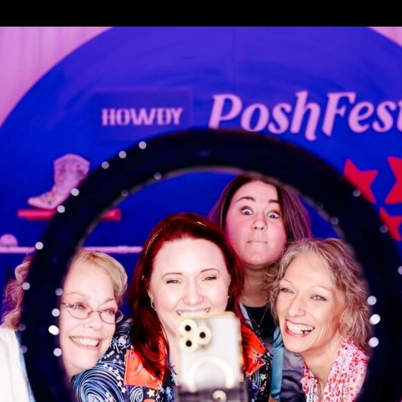 Meet your Posher, Tracy - Picture 2 of 8